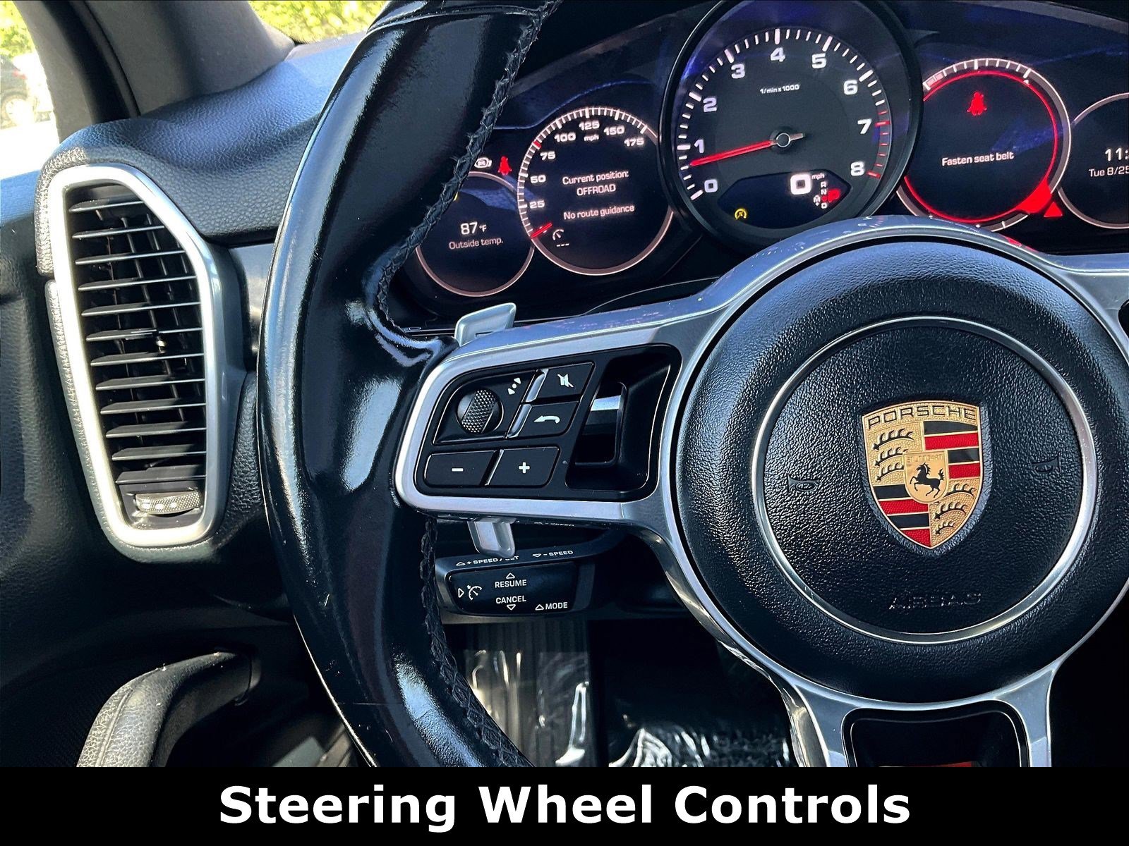 Used 2020 Porsche Cayenne AWD/4WD image 10