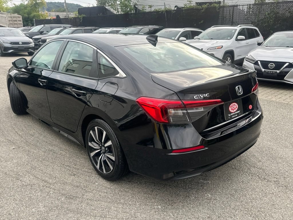 Used 2024 Honda Civic EX image 4