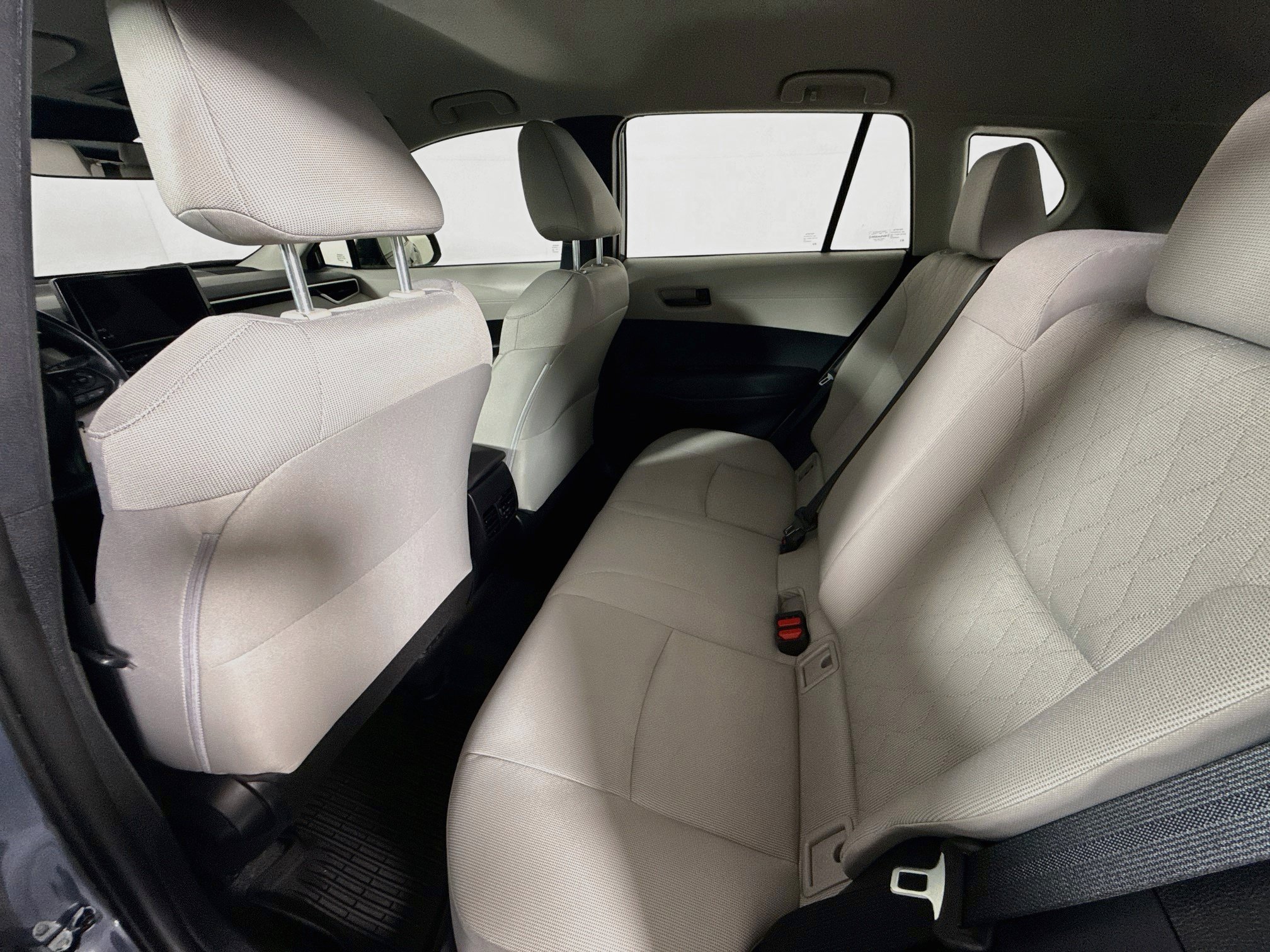 Used 2025 Toyota Corolla Cross L FWD image 21