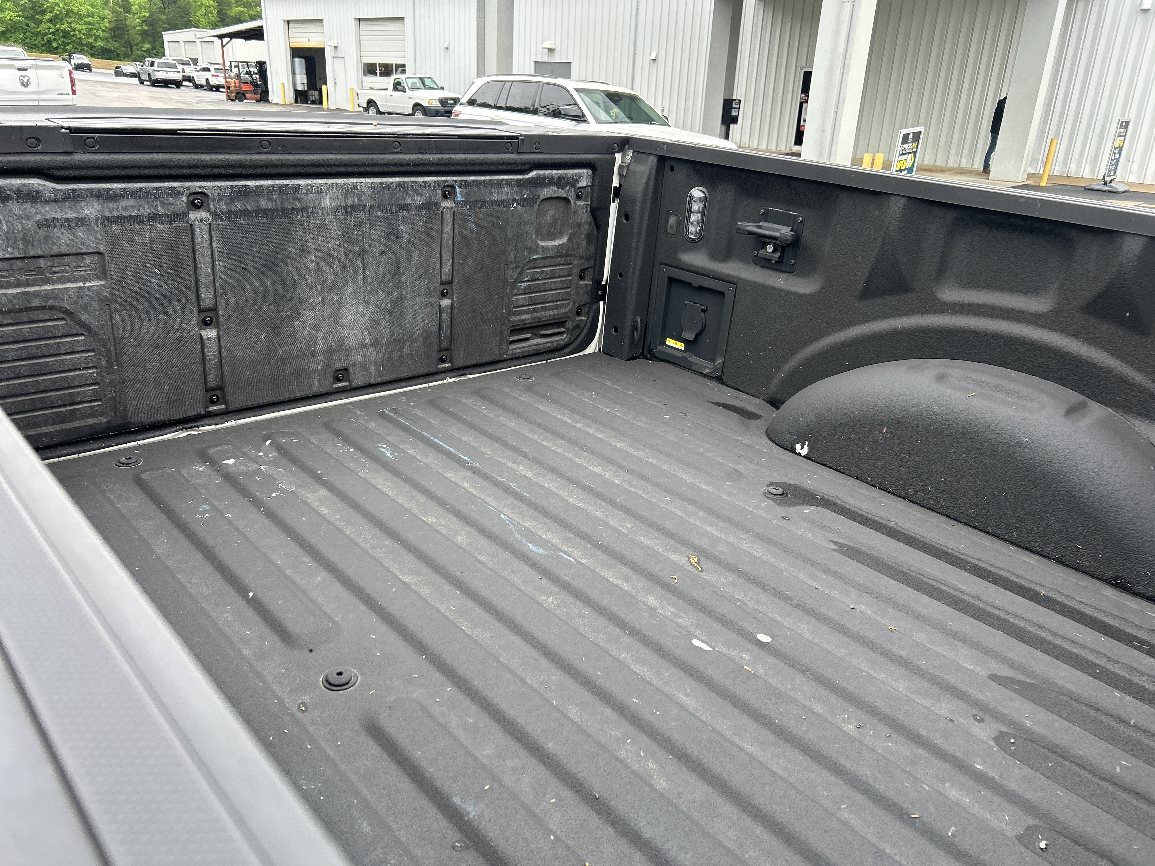 Used 2023 Ford F150 Lariat w/ Trailer Tow Package AWD/4WD image 50