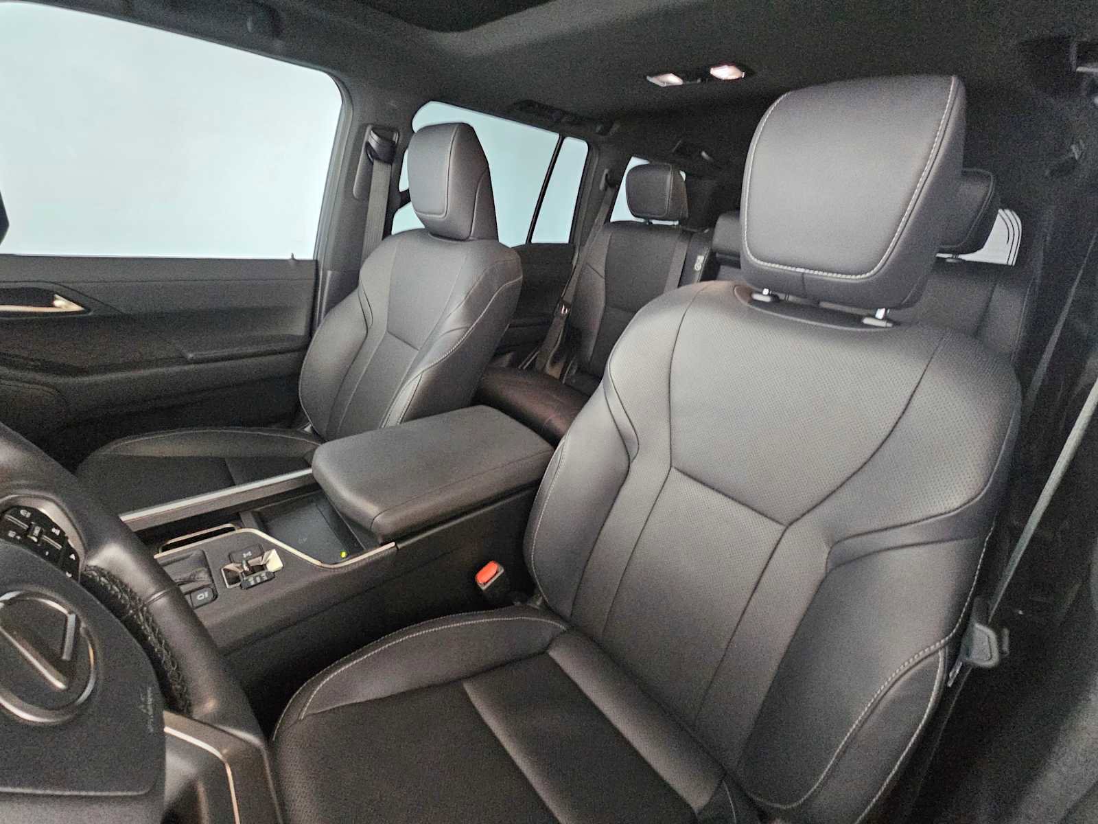 Used 2024 Lexus GX 550 w/ Accessory Package (Z1) image 23