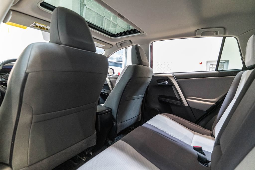 Used 2014 Toyota RAV4 XLE FWD image 14