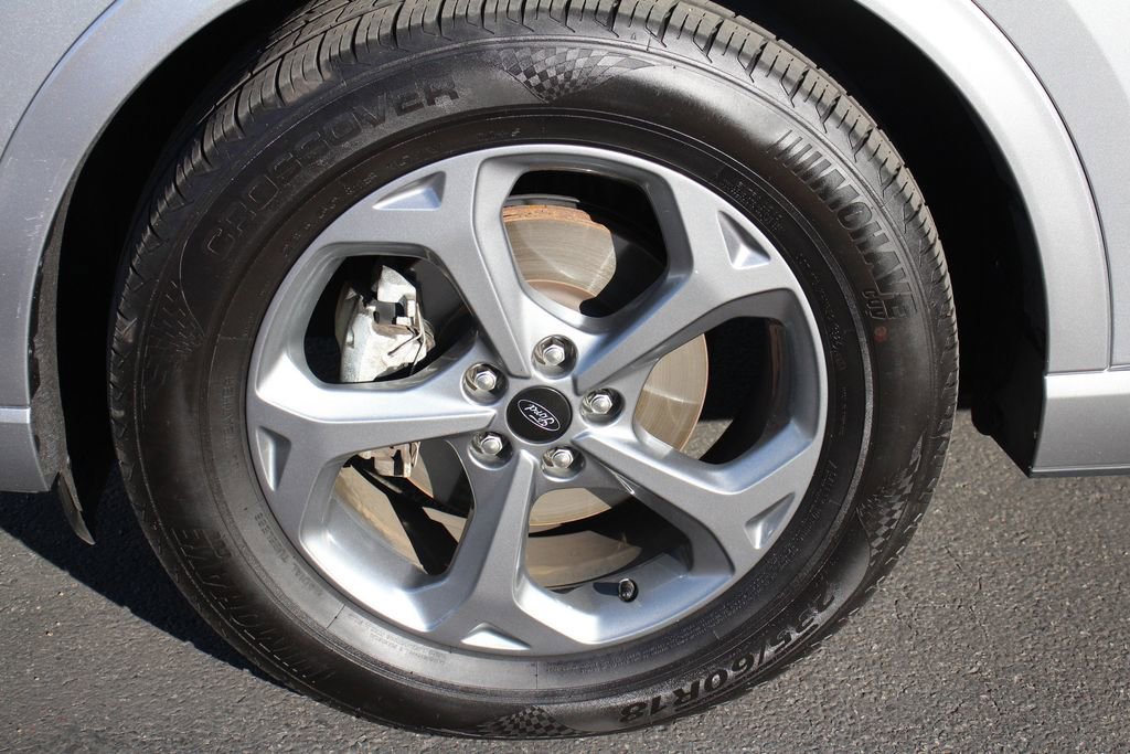 Certified 2023 Ford Escape ST-Line AWD/4WD image 14