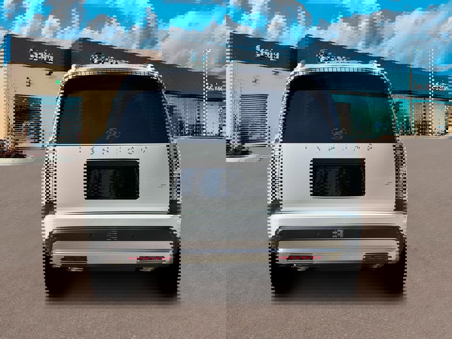 New 2026 Hyundai Ioniq 9 SE image 6