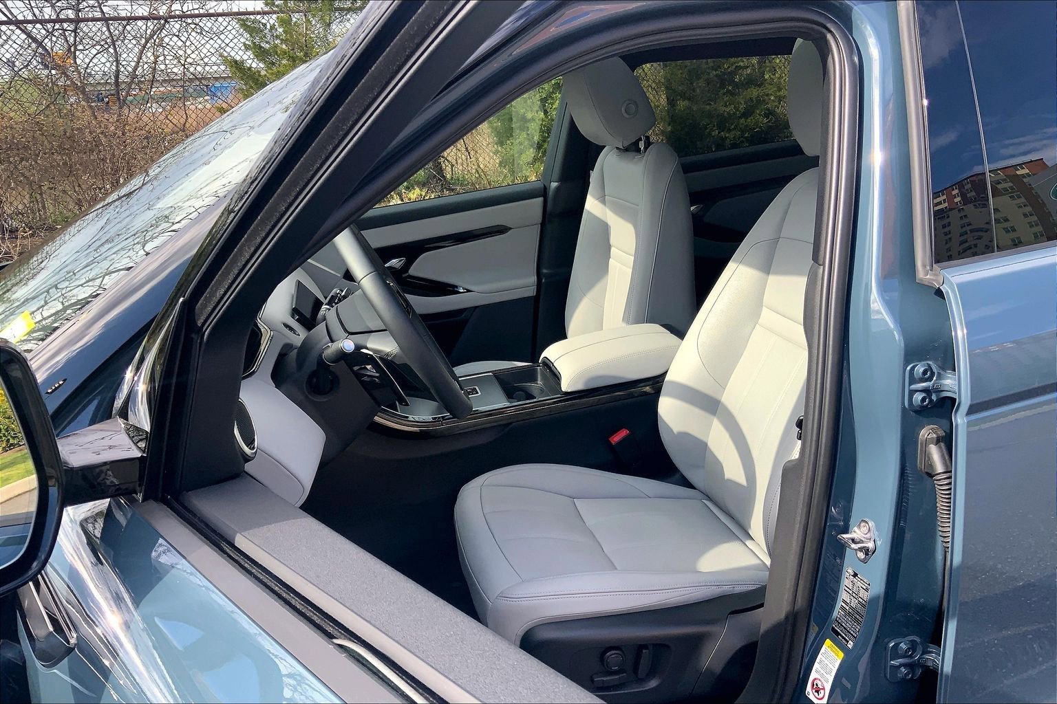 Used 2026 Land Rover Range Rover Evoque S image 7