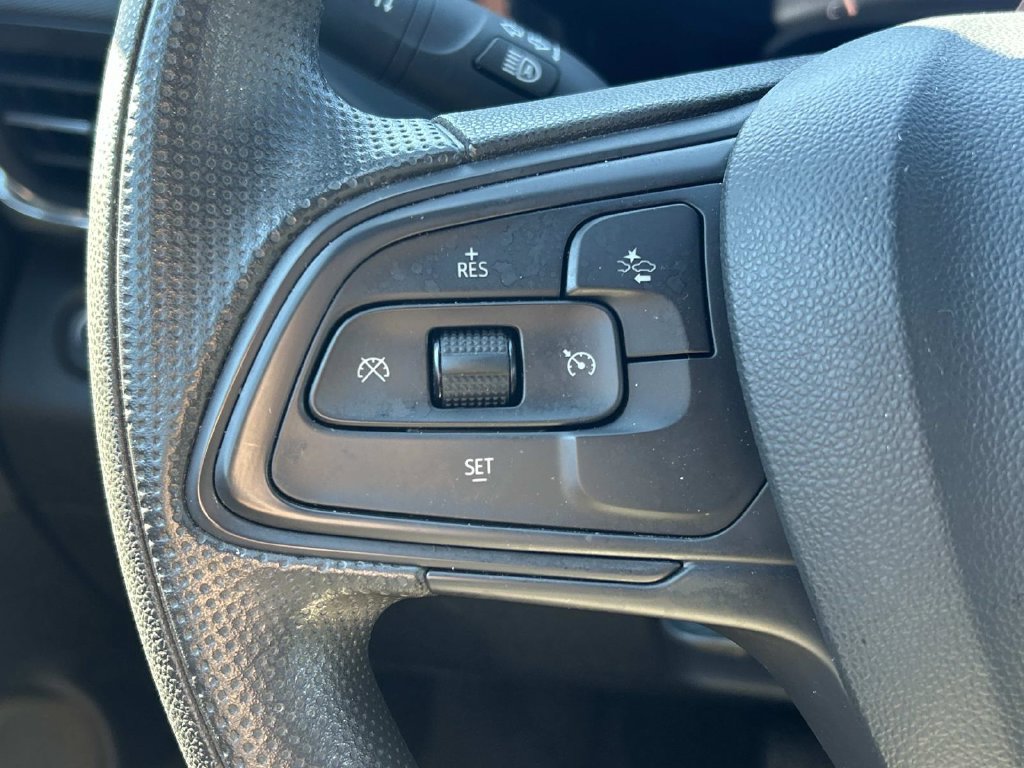 Used 2025 Buick Envista Preferred FWD image 25