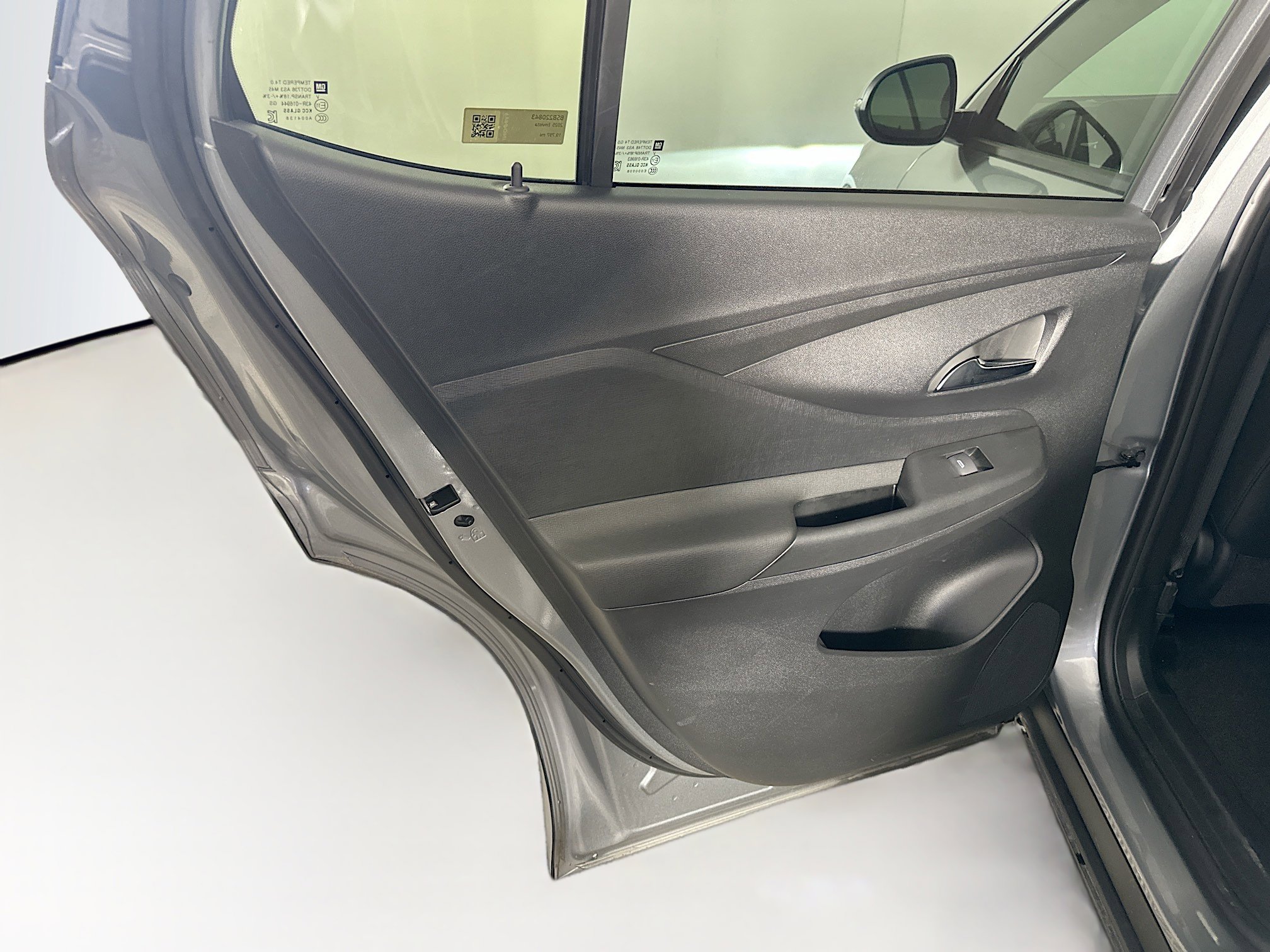 Used 2025 Buick Envista Preferred image 24