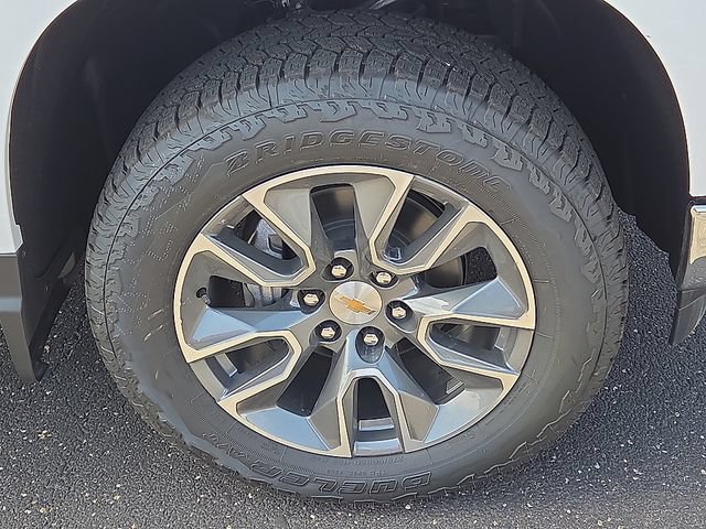 New 2026 Chevrolet Silverado 1500 LT w/ Z71 Off-Road Package AWD/4WD image 6
