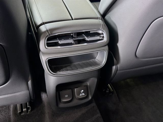 Used 2024 Genesis GV80 2.5T AWD/4WD image 25