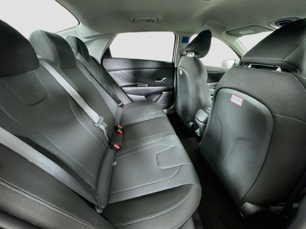 New 2026 Hyundai Elantra SE FWD image 28