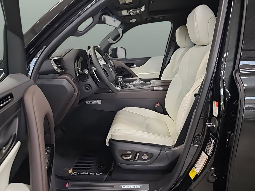 New 2024 Lexus LX 600 4WD w/ Luxury Package image 9