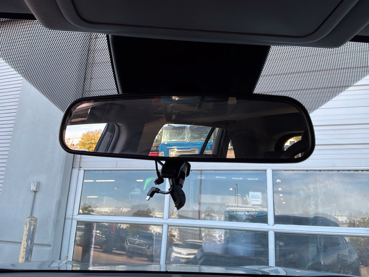 Used 2023 Toyota RAV4 XLE w/ Convenience Package FWD image 18