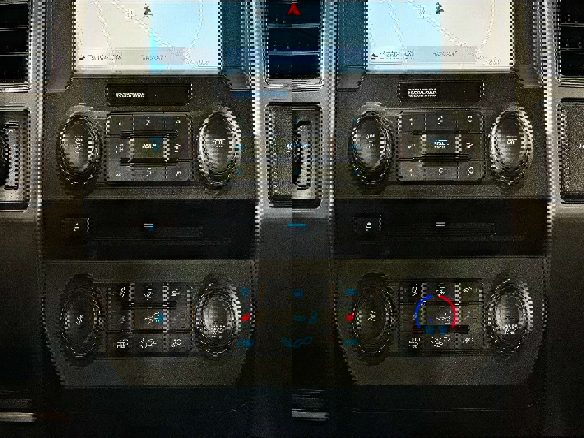 Used 2018 Ford F150 XLT w/ Equipment Group 302A Luxury image 27