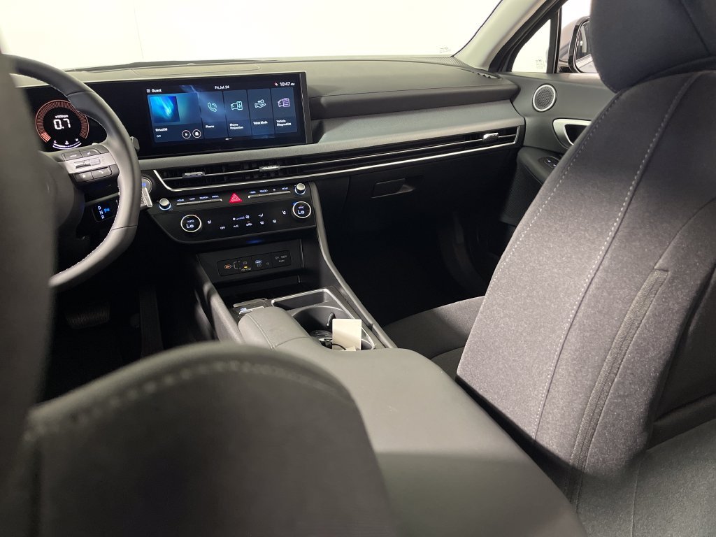 New 2026 Hyundai Sonata SEL FWD image 17