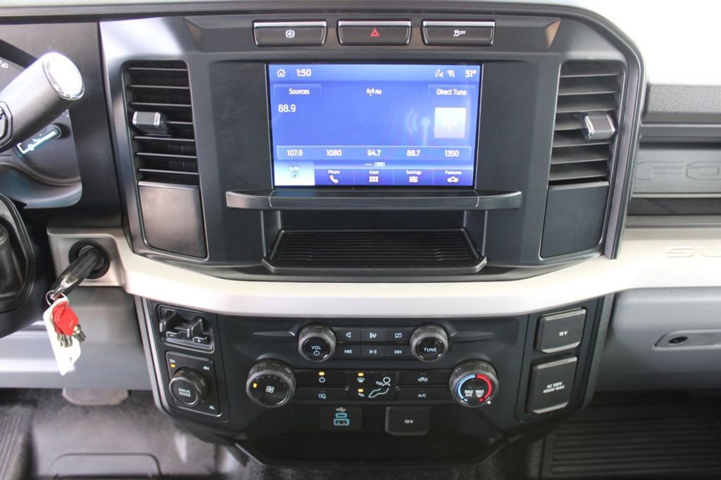Used 2023 Ford F550 4x4 Regular Cab Super Duty image 24