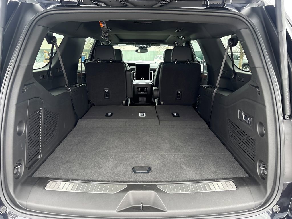 New 2026 GMC Yukon XL Denali w/ Sun & Power Step Package image 54
