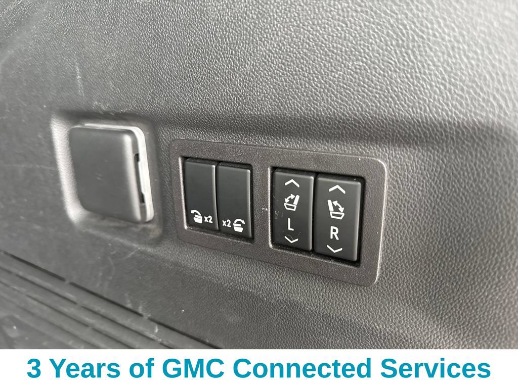 Used 2023 GMC Yukon XL Denali Ultimate AWD/4WD image 32