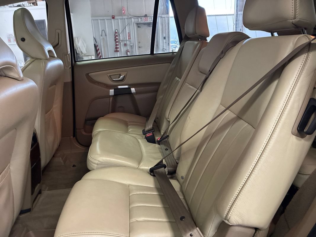 Used 2013 Volvo XC90 3.2 AWD/4WD image 16