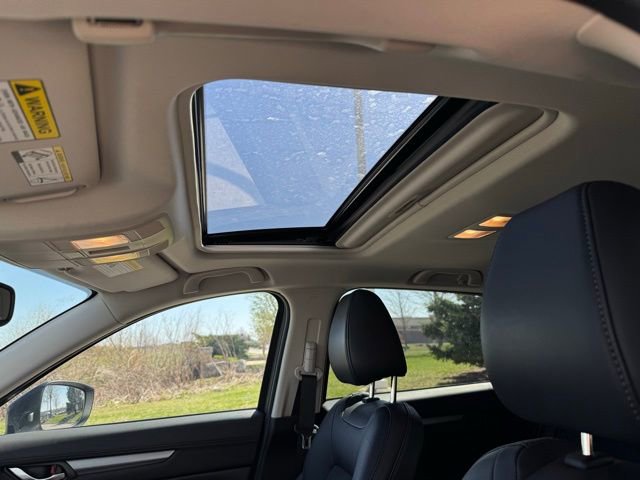 Used 2019 MAZDA CX-5 Touring image 10