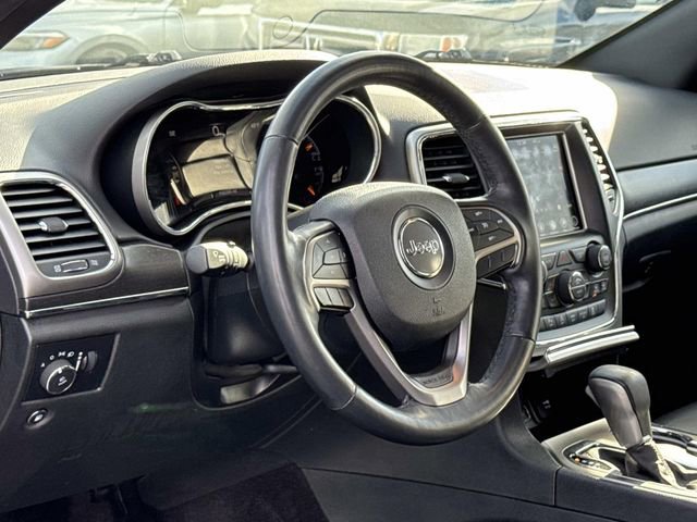 Used 2018 Jeep Grand Cherokee Limited image 28