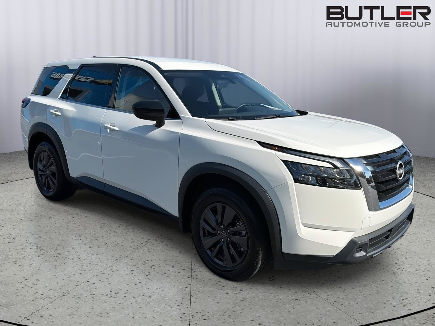 Used 2024 Nissan Pathfinder S FWD image 8