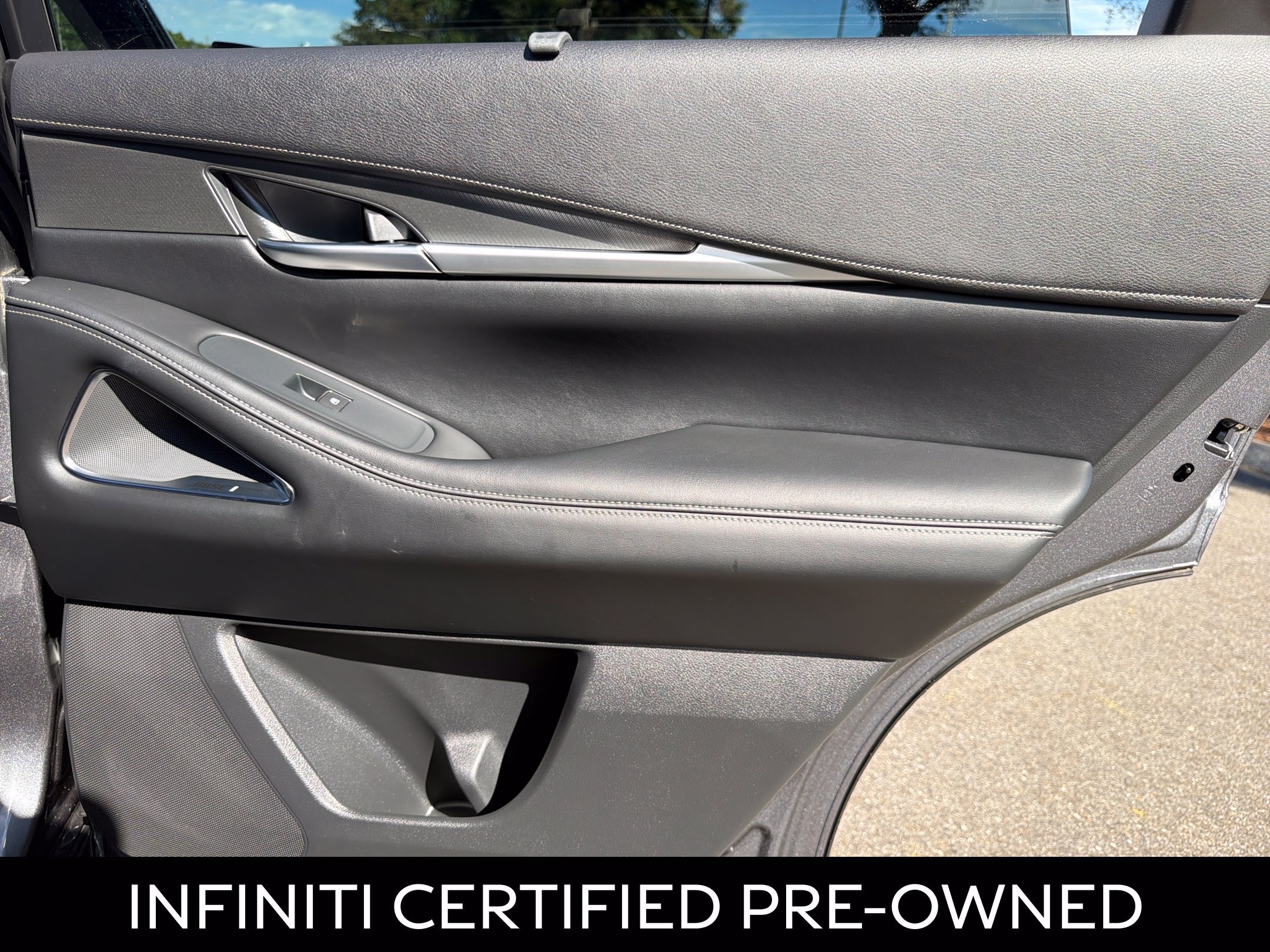 Certified 2025 INFINITI QX60 Luxe w/ Vision Package AWD/4WD image 37