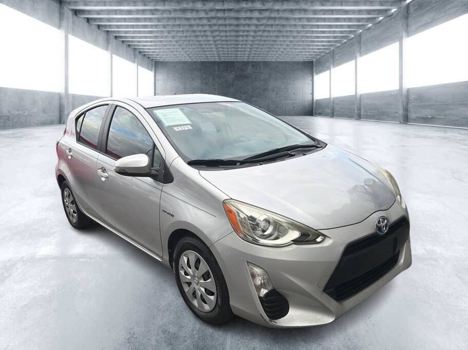 Used 2016 Toyota Prius C One FWD image 2