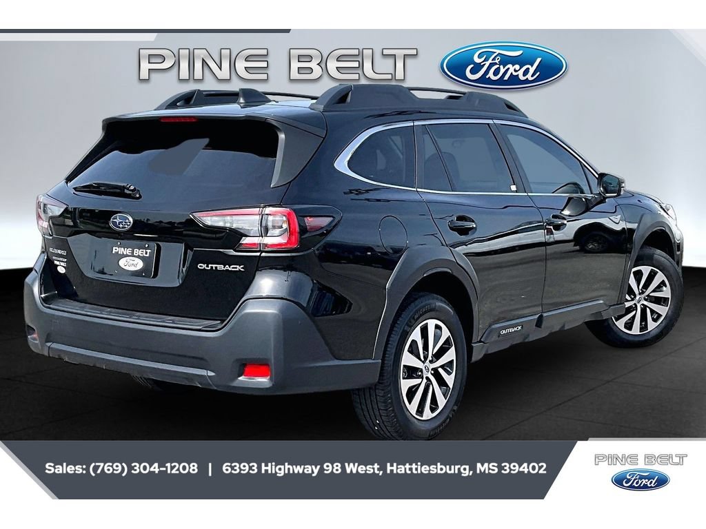 Used 2023 Subaru Outback Premium AWD/4WD image 11