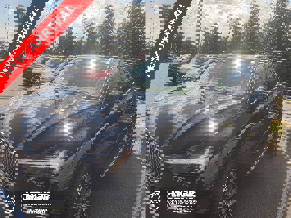Certified 2023 Volvo XC60 B5 Ultimate image 1