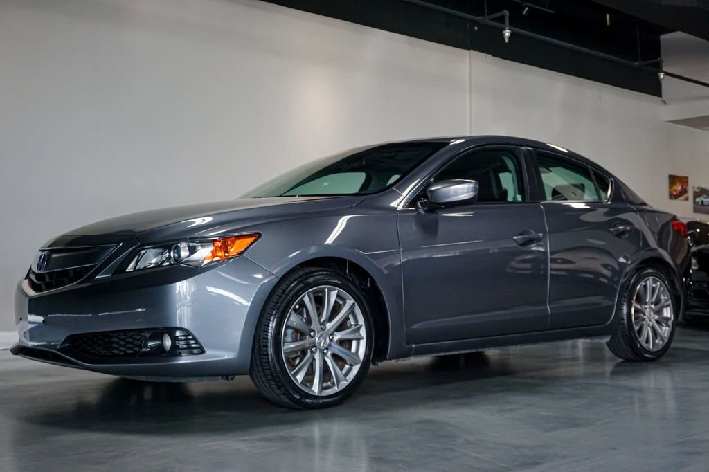 Used 2014 Acura ILX w/ Premium Package FWD image 3