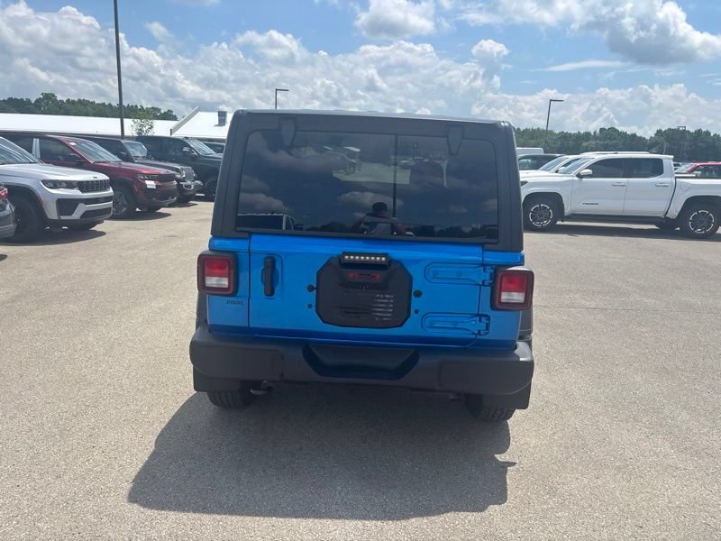 Used 2026 Jeep Wrangler Sport AWD/4WD image 4