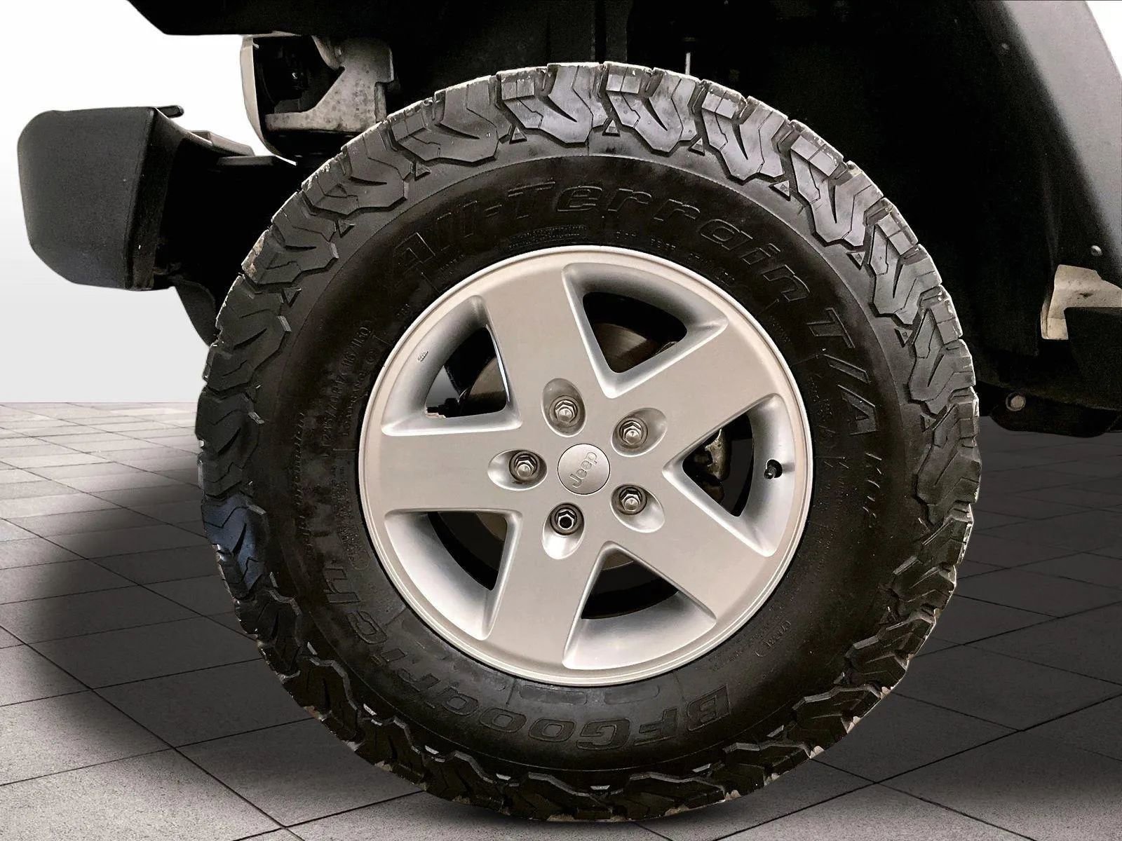 Used 2014 Jeep Wrangler Unlimited Sport w/ Quick Order Package 24S AWD/4WD image 9