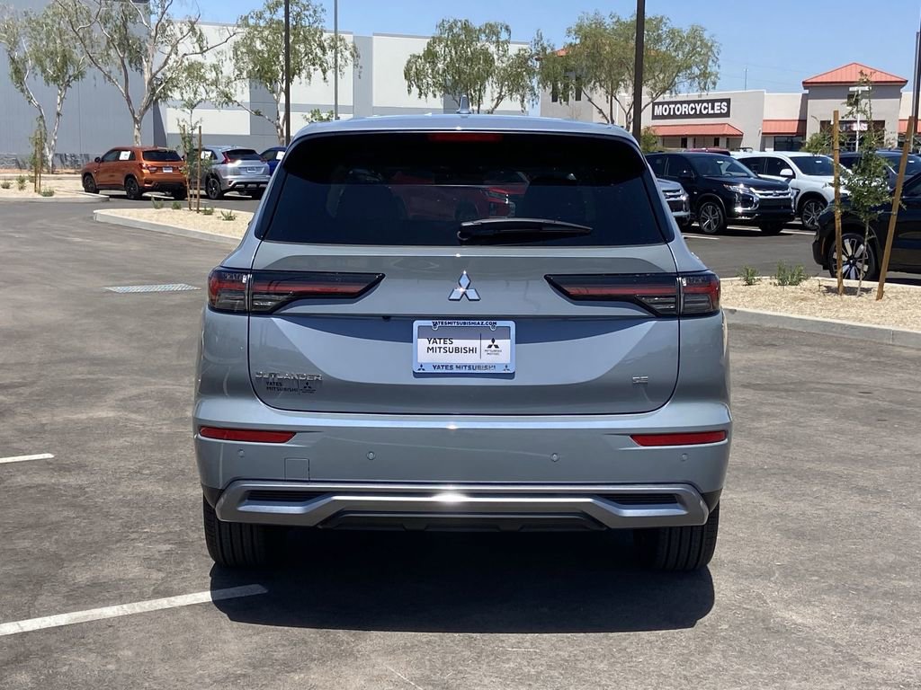 New 2026 Mitsubishi Outlander SE FWD image 5