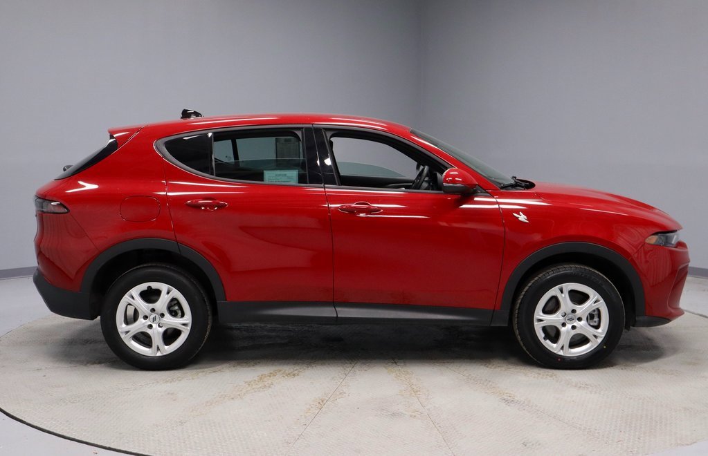 Used 2024 Dodge Hornet GT w/ Cold Weather Group image 6