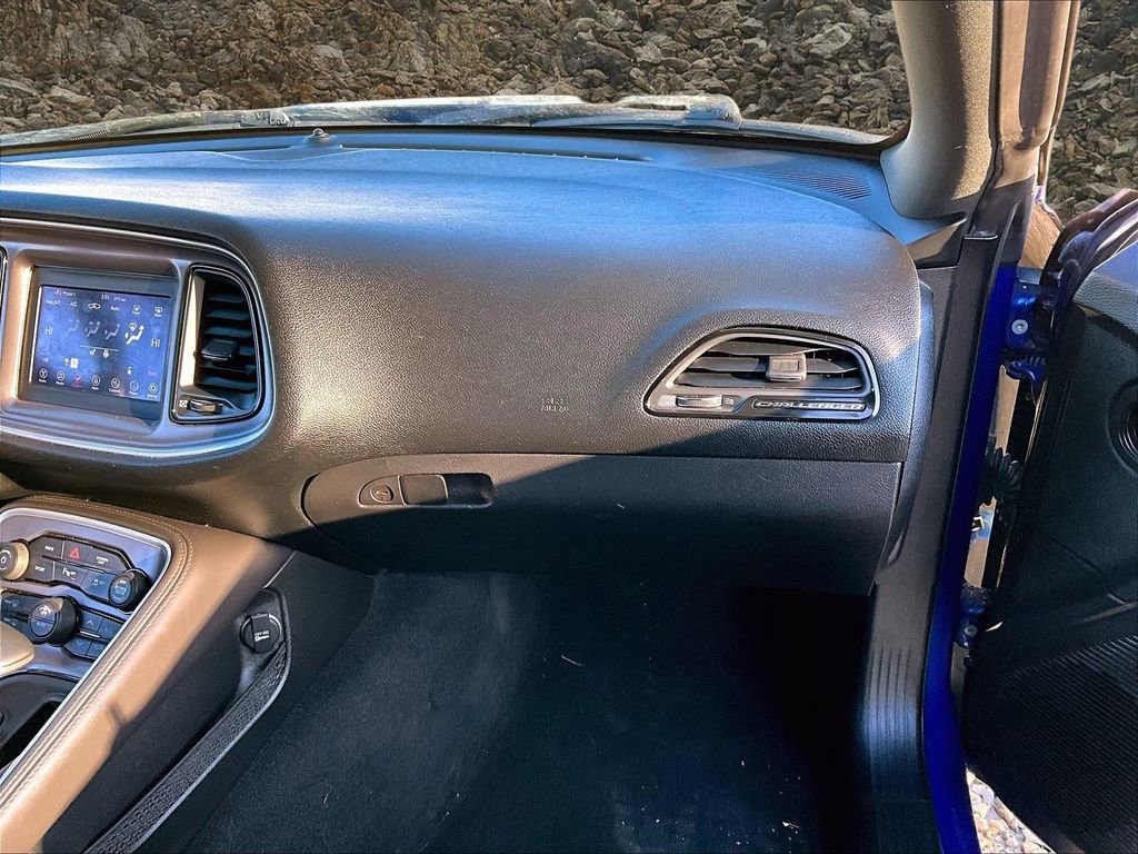 Used 2019 Dodge Challenger SXT w/ Driver Convenience Group image 14