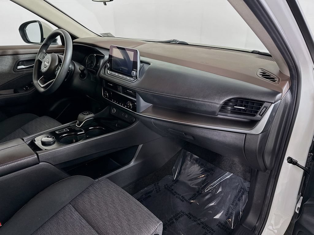 Certified 2023 Nissan Rogue SV AWD/4WD image 37