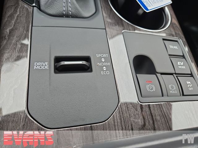 Certified 2026 Toyota Highlander Platinum image 13