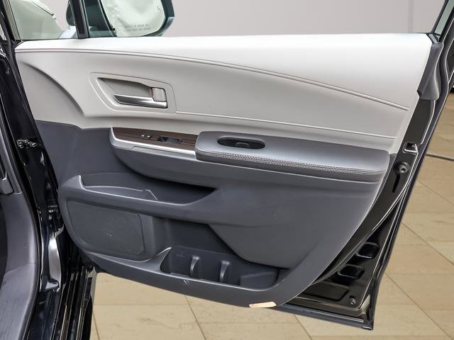Certified 2024 Toyota Sienna XLE image 26