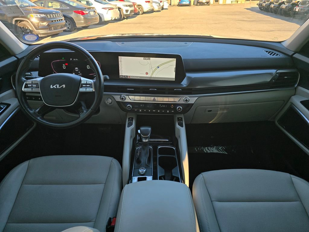 Used 2023 Kia Telluride S w/ S Sunroof Package image 5