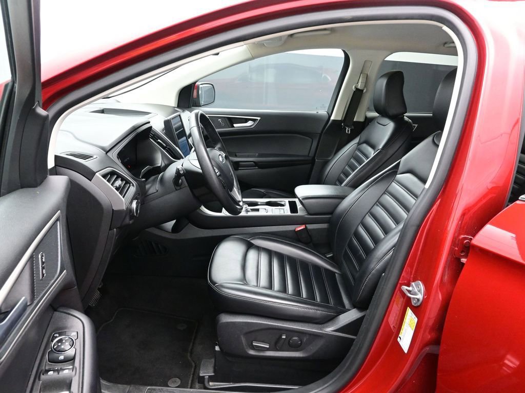 Used 2024 Ford Edge SEL image 13