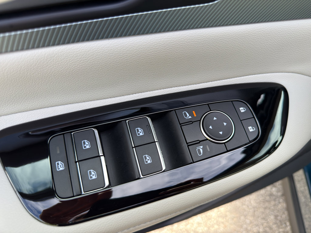 Certified 2025 Nissan Murano SL image 14