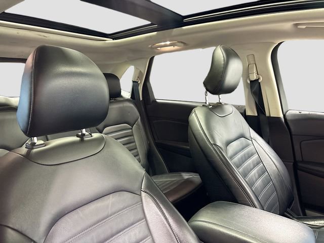 Used 2016 Ford Edge SEL w/ Equipment Group 201A AWD/4WD image 27