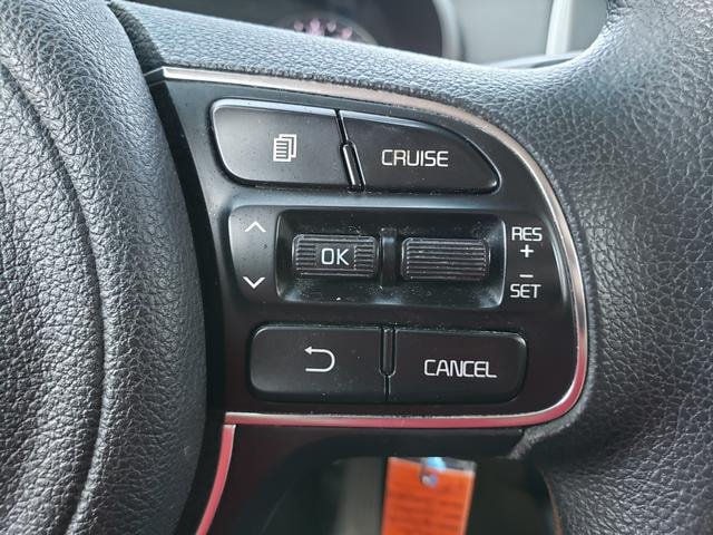 Used 2018 Kia Optima LX w/ 17" Alloy Wheels Package FWD image 21