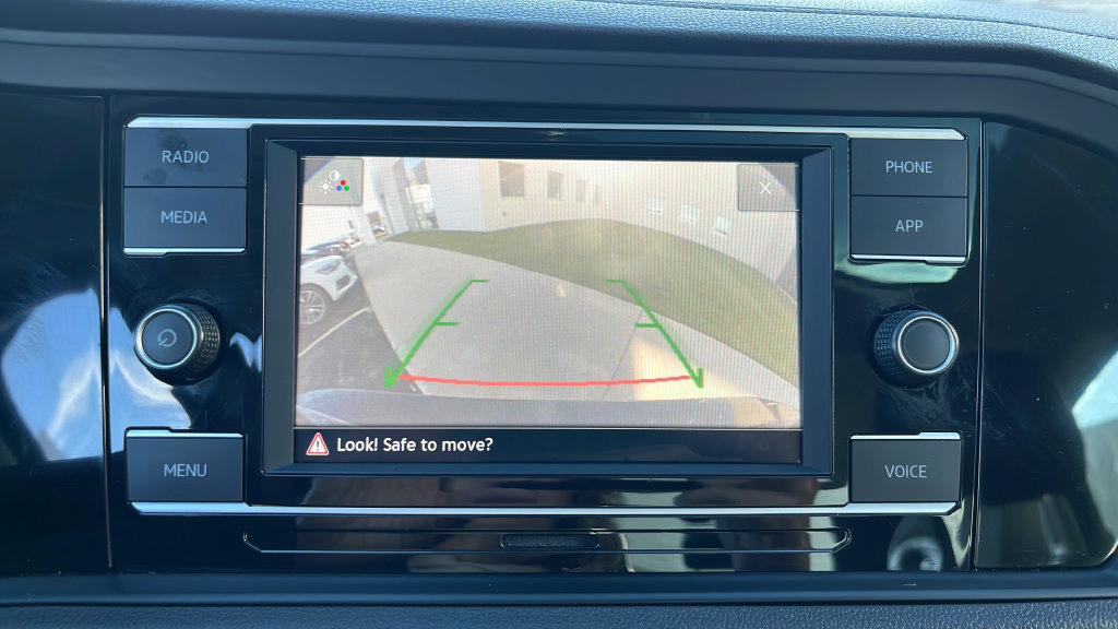 Used 2022 Volkswagen Jetta SE FWD image 14