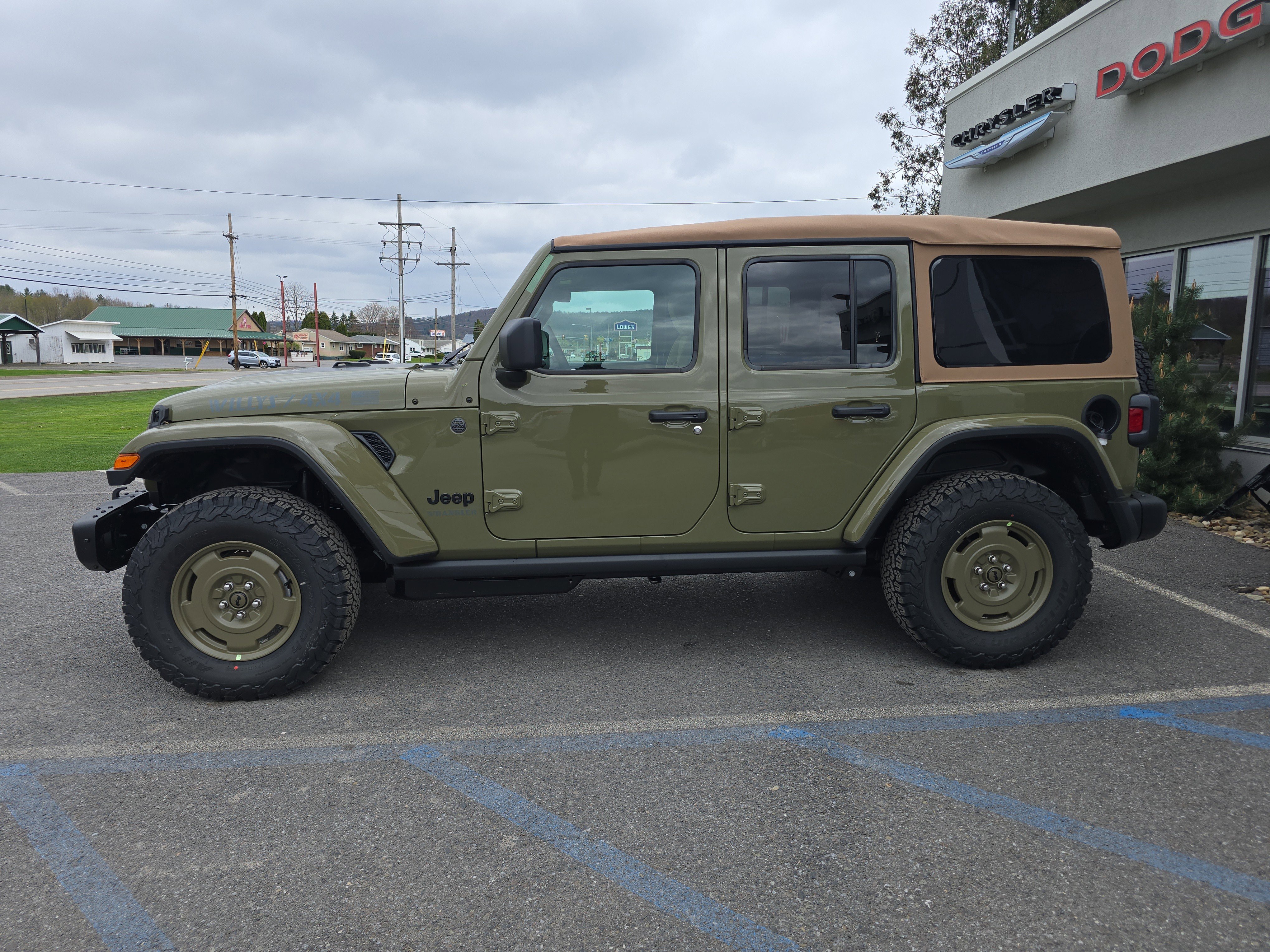 New 2026 Jeep Wrangler Unlimited Sport AWD/4WD image 7