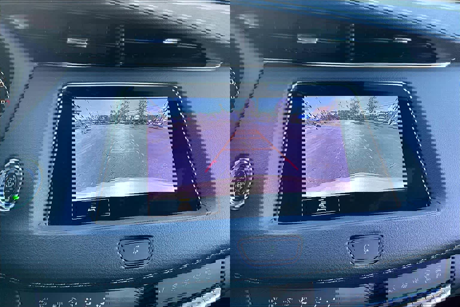 Used 2023 Cadillac XT4 Luxury w/ Cold Weather Package image 27