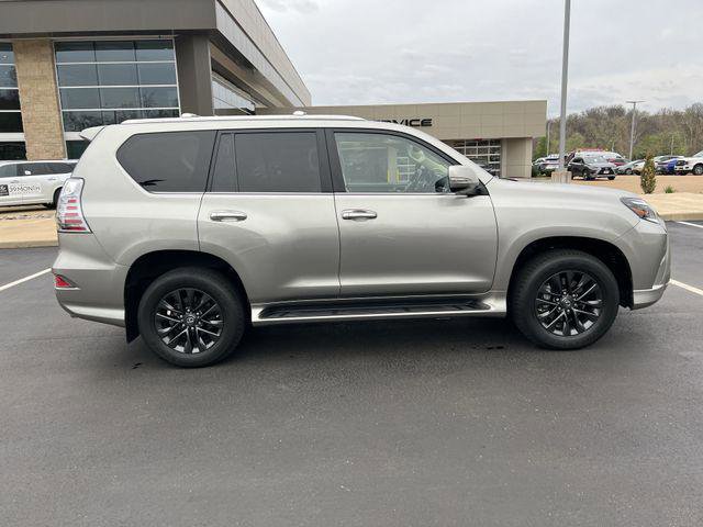 Certified 2023 Lexus GX 460 Premium w/ Premium Package image 2