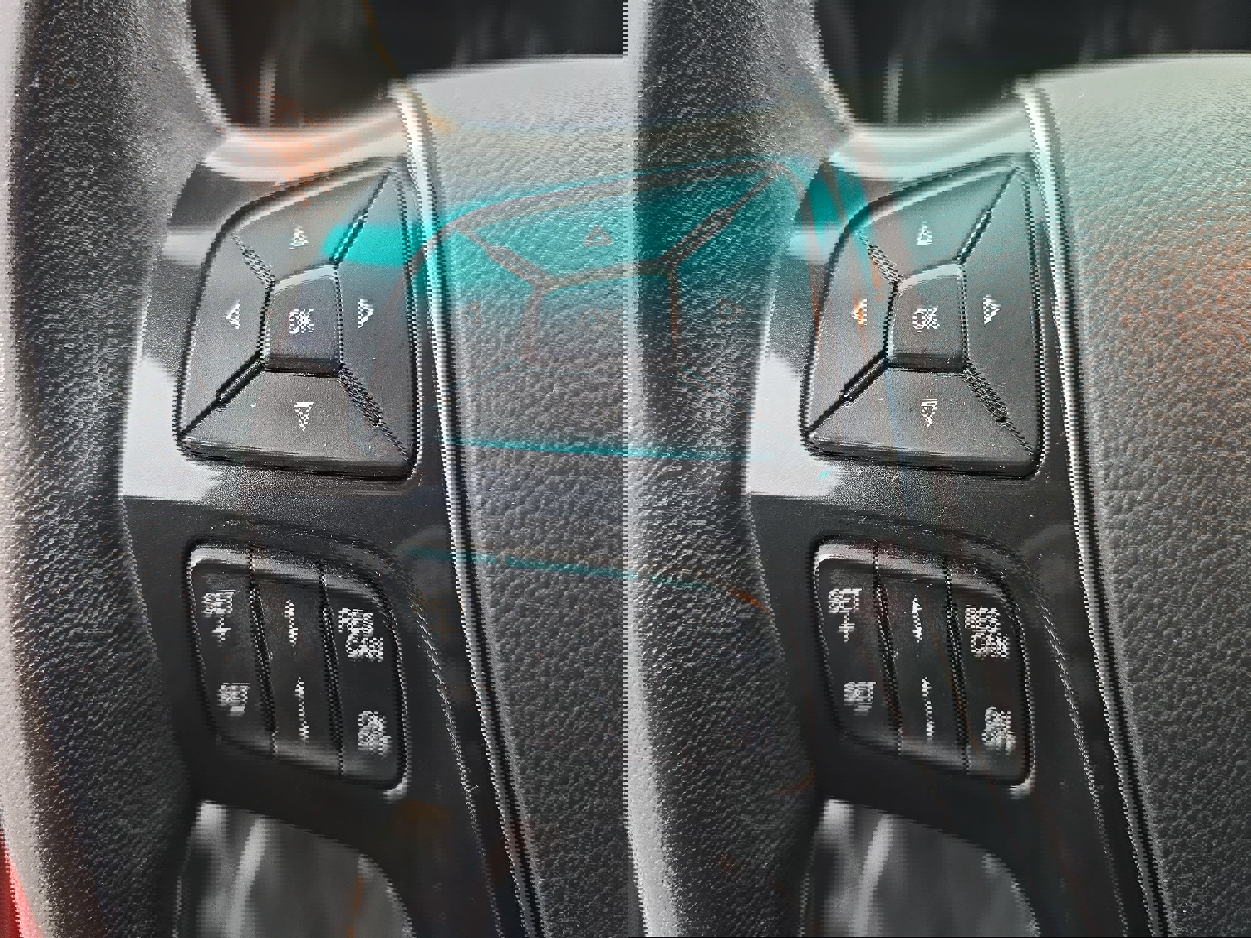 Used 2017 Ford Explorer Platinum image 18