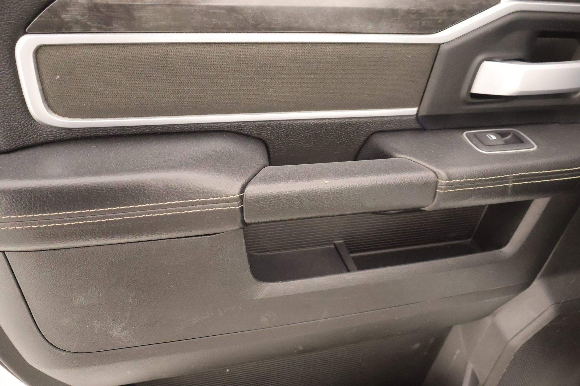 Used 2024 RAM 2500 Big Horn w/ Off Road Package image 15