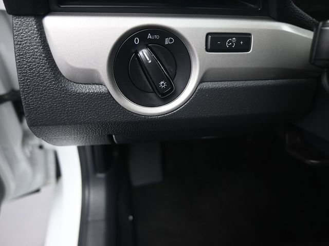 Used 2022 Volkswagen Passat 2.0T SE image 20